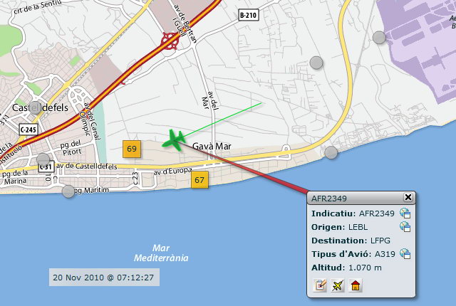 Despegue de un avin por la pista principal del aeropuerto de Barcelona-El Prat provocando 69 i 67 dB de media als sonmetres de Gav Mar (Dissabte, 20 septiembre 2010, 7:12h de la maana)